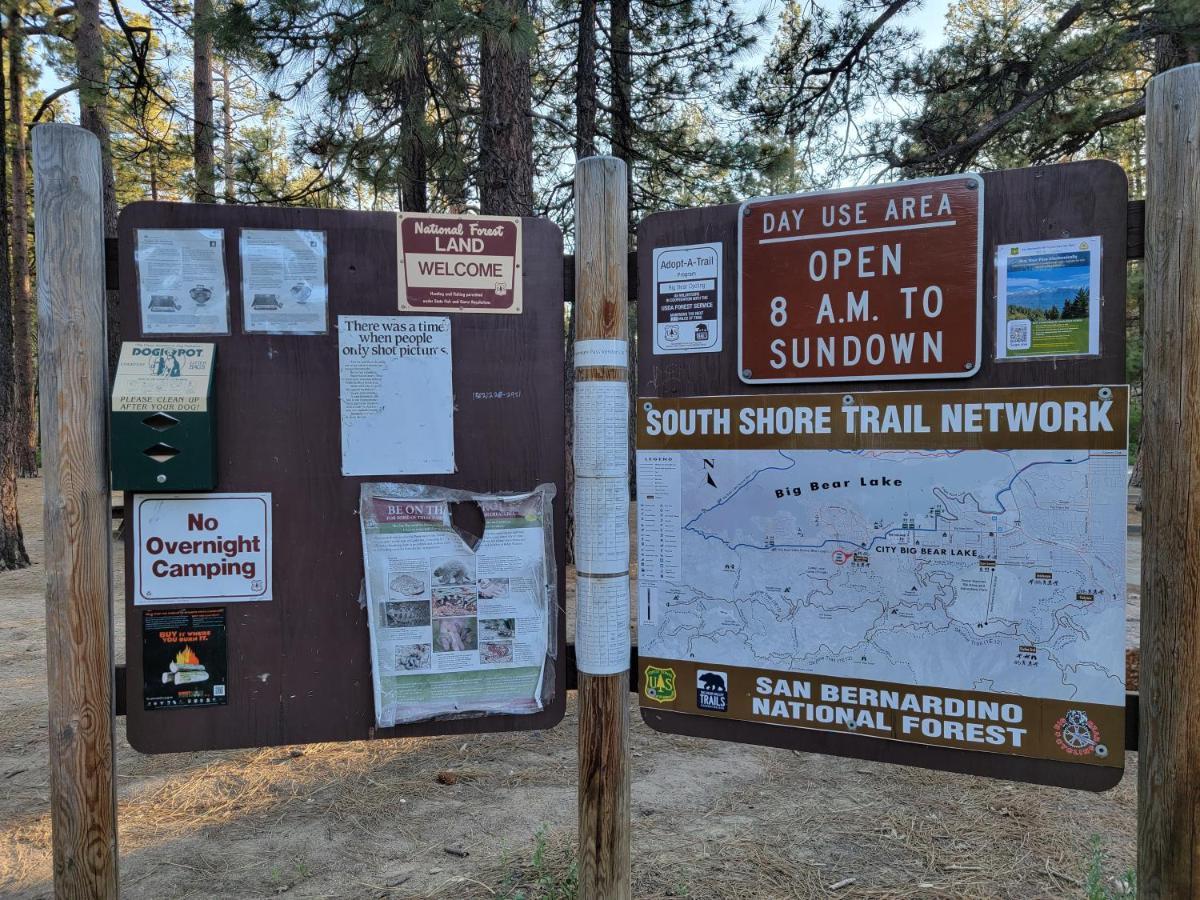 Four Seasons Getaway-Private Hot Spa With Pine Tree Views-Walk To Village And Pineknot Trailhead-Plus King Bed! Big Bear Lake Exterior foto