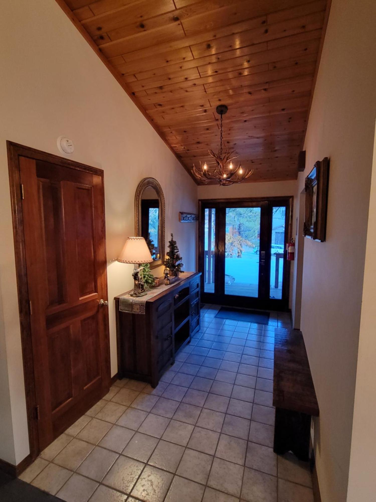 Four Seasons Getaway-Private Hot Spa With Pine Tree Views-Walk To Village And Pineknot Trailhead-Plus King Bed! Big Bear Lake Exterior foto